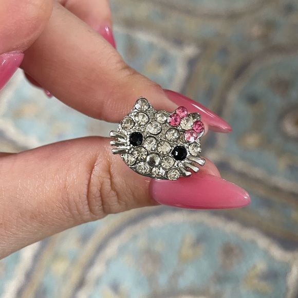 Vintage Hello Kitty Ring - Picture 5 of 5